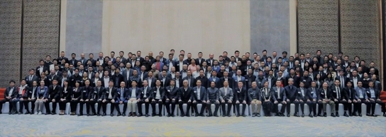 湖南冠力物流設備有限公司,長(cháng)沙叉車(chē),長(cháng)沙貨架,長(cháng)沙倉儲籠,長(cháng)沙塑料托盤(pán),長(cháng)沙升降平臺,長(cháng)沙液壓登車(chē)橋