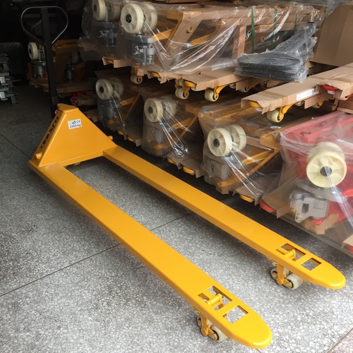 加長(cháng)型手動(dòng)搬運車(chē) 加長(cháng)型手動(dòng)搬運車(chē)